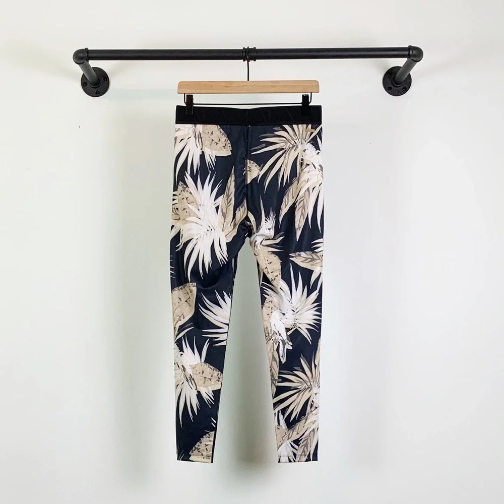NWT Alala Primary Tight High Rose Skinny Leggings In Neutral Palm Print